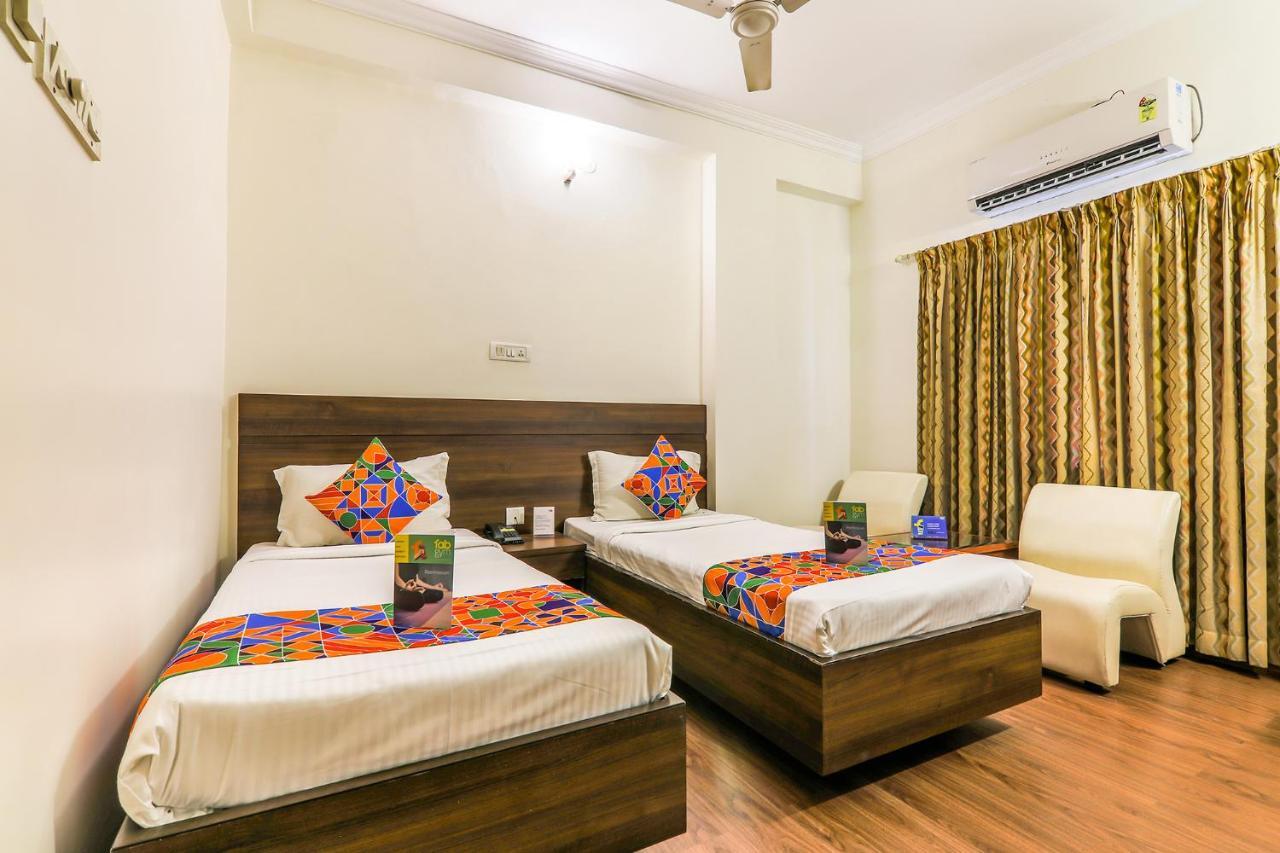 Fabhotel Royal Star Chennai Exterior photo